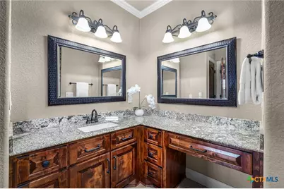 1065 Hillcrest Forest, Canyon Lake, TX 78133 - Photo 17