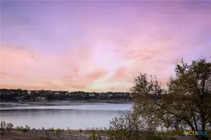 1065 Hillcrest Forest, Canyon Lake, TX 78133 - Photo 5