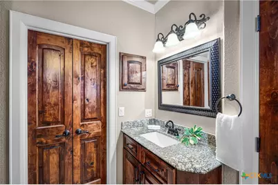1065 Hillcrest Forest, Canyon Lake, TX 78133 - Photo 21