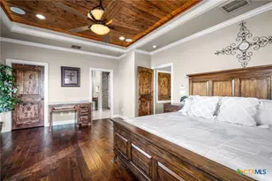 1065 Hillcrest Forest, Canyon Lake, TX 78133 - Photo 15