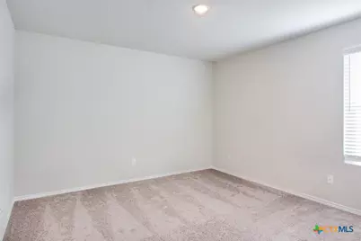 1915 Chiffchaff, New Braunfels, TX 78130 - Photo 15