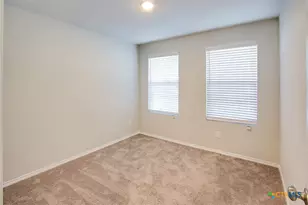 1915 Chiffchaff, New Braunfels, TX 78130 - Photo 5