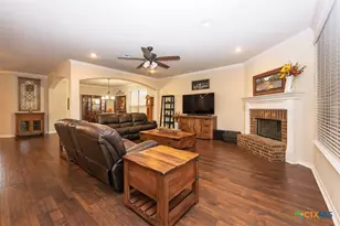 5606 Juno Dr, Belton, TX 76513 - Photo 9