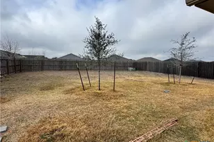 909 2nd St, Cuero, TX 77954 - Photo 19