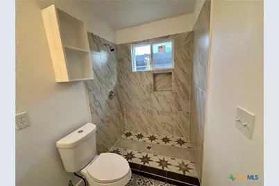 929 Veterans Street, Seguin, TX 78155 - Photo 13