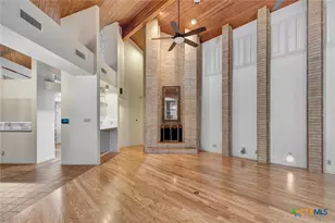 103 Tracy Ln, Victoria, TX 77904 - Photo 9