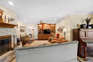 2010 N Beal St, Belton, TX 76513 - Photo 13