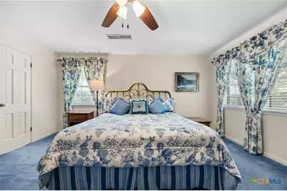 2010 N Beal Street, Belton, TX 76513 - Photo 21