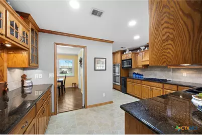 2010 N Beal Street, Belton, TX 76513 - Photo 15