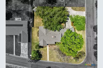 2010 N Beal Street, Belton, TX 76513 - Photo 43