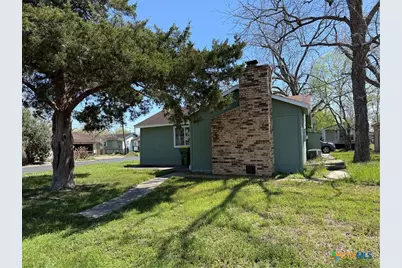 2411 Mumphord Street, Victoria, TX 77901 - Photo 1
