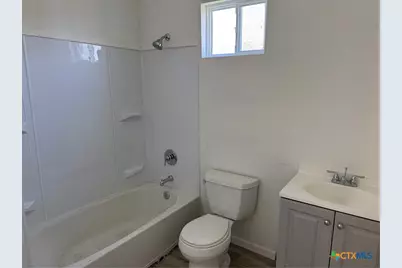 2411 Mumphord Street, Victoria, TX 77901 - Photo 7