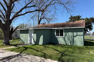 2411 Mumphord St, Victoria, TX 77901 - Photo 15