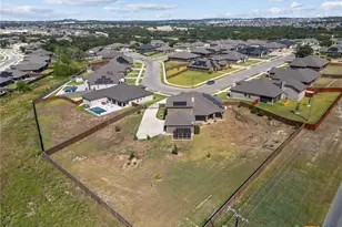 8411 Dorset Dr, Killeen, TX 76542 - Photo 3