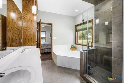 155 Maverick, New Braunfels, TX 78132 - Photo 35