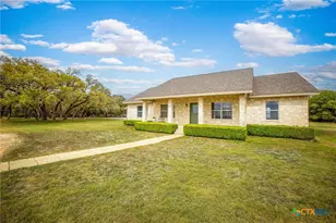 155 Maverick, New Braunfels, TX 78132 - Photo 5