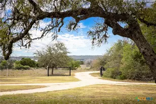 155 Maverick, New Braunfels, TX 78132 - Photo 15