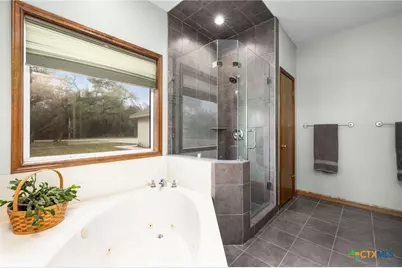 155 Maverick, New Braunfels, TX 78132 - Photo 33