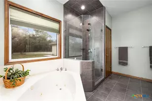 155 Maverick, New Braunfels, TX 78132 - Photo 33