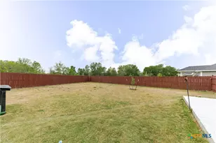 303 Schuyerville Dr, Elgin, TX 78621 - Photo 35