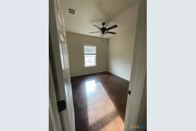 1509 Lucille, Seguin, TX 78155 - Photo 7