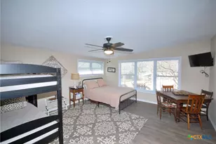 125 W Wallace St, Gonzales, TX 78629 - Photo 9