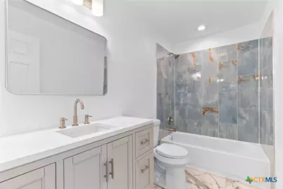 408 W Royal Oak Lane, Rockport, TX 78382 - Photo 21