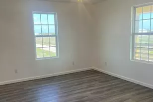 408 W Royal Oak Ln, Rockport, TX 78382 - Photo 7