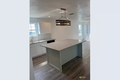 408 W Royal Oak Lane, Rockport, TX 78382 - Photo 5
