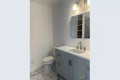 408 W Royal Oak Lane, Rockport, TX 78382 - Photo 11