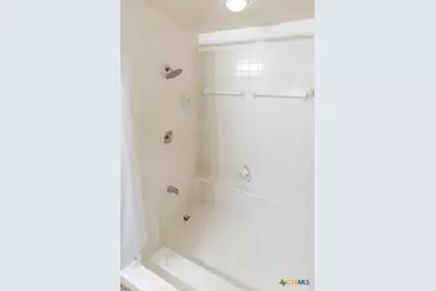 202 W Partridge Road, Victoria, TX 77905 - Photo 19