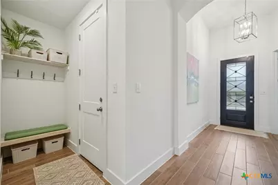 1703 Dirndl, New Braunfels, TX 78132 - Photo 5