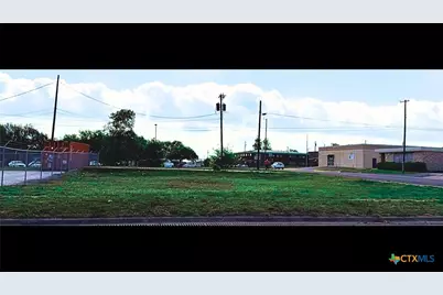 318 W Avenue G Avenue, Temple, TX 76504 - Photo 3