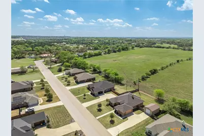 109 Northern Avenue, Gatesville, TX 76528 - Photo 33