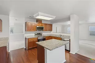 11004 Forest Pass Ct, Live Oak, TX 78233 - Photo 9