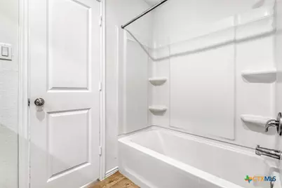 7102 Satellite Way, San Antonio, TX 78252 - Photo 9