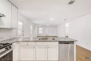 7102 Satellite Wy, San Antonio, TX 78252 - Photo 3