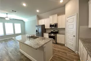 1331 Hillsong St, New Braunfels, TX 78130 - Photo 9