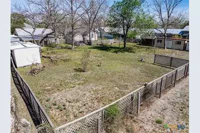 226 Thornton Street, Gonzales, TX 78629 - Photo 29