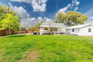 604 St Michael St, Gonzales, TX 78629 - Photo 27