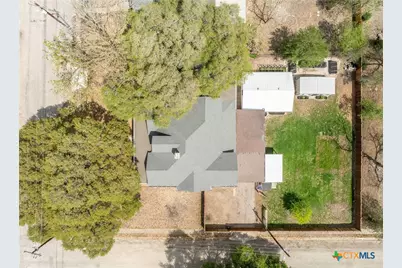 604 Saint Michael Street, Gonzales, TX 78629 - Photo 37