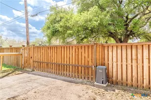 604 St Michael St, Gonzales, TX 78629 - Photo 33