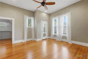 604 St Michael St, Gonzales, TX 78629 - Photo 17