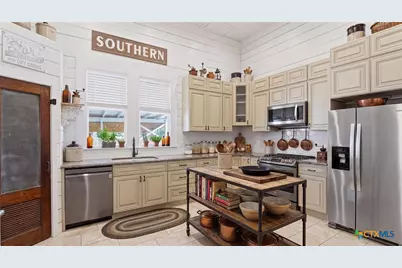 604 Saint Michael Street, Gonzales, TX 78629 - Photo 13