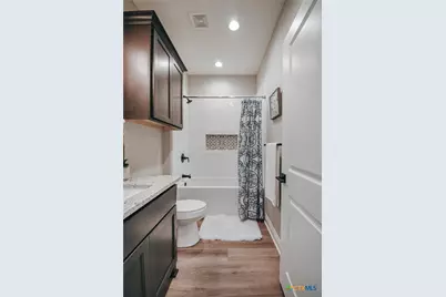 508 Town Hall Lane, Victoria, TX 77904 - Photo 21