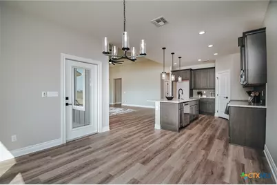 508 Town Hall Lane, Victoria, TX 77904 - Photo 11