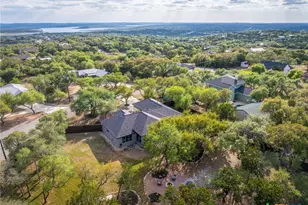 361 Rolling View Ct, Canyon Lake, TX 78133 - Photo 9