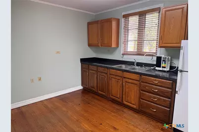 400 Harvey Street, San Marcos, TX 78666 - Photo 5