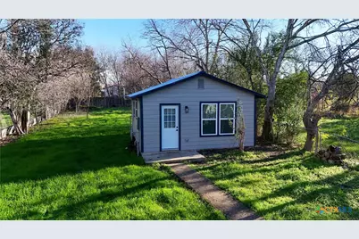 263 S Grape Avenue, New Braunfels, TX 78130 - Photo 5