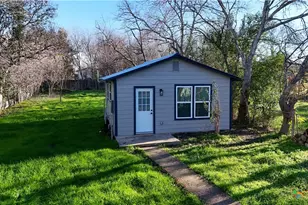 263 S Grape Ave, New Braunfels, TX 78130 - Photo 5